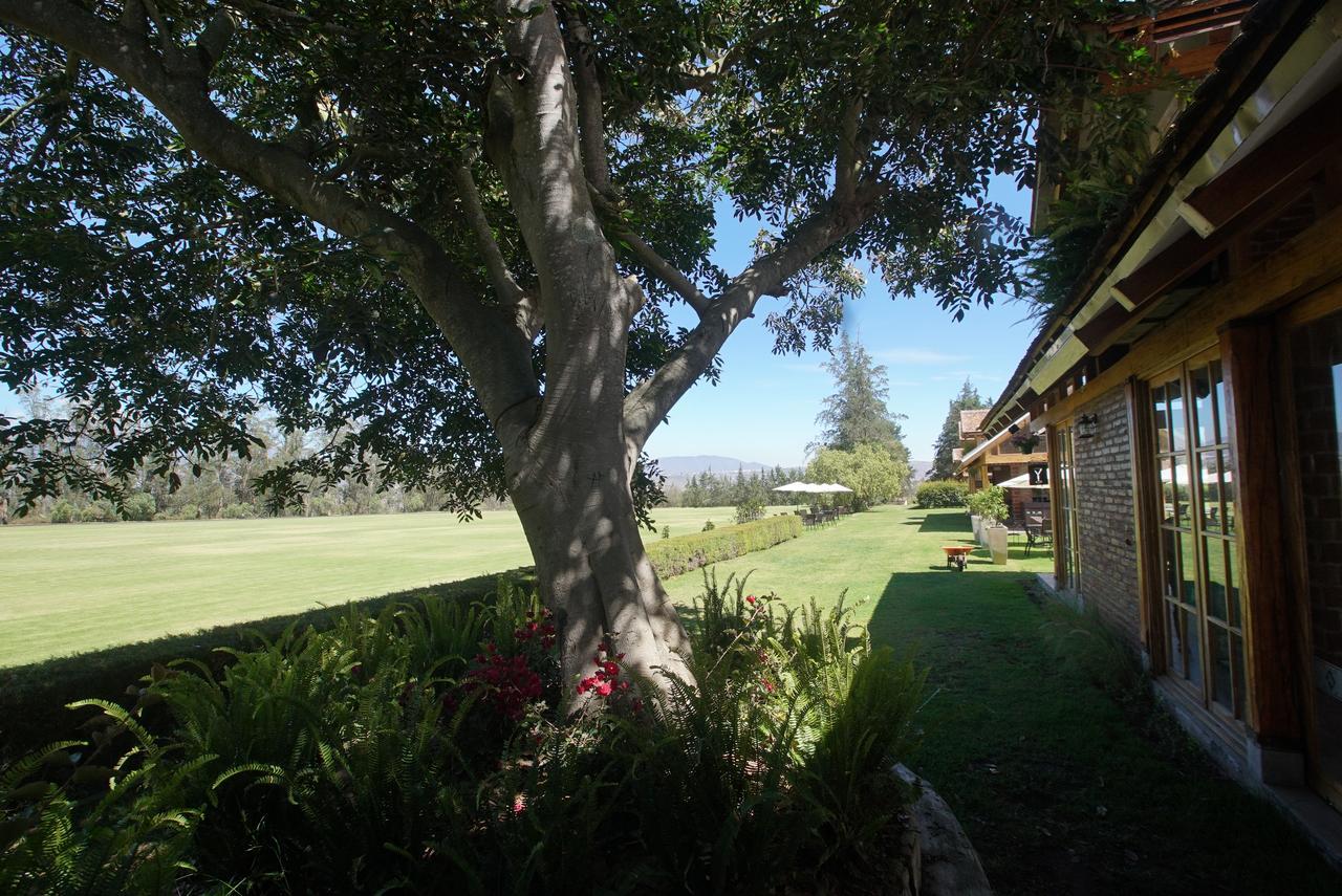 La Palma Polo Hotel - Airport Area Puembo 外观 照片